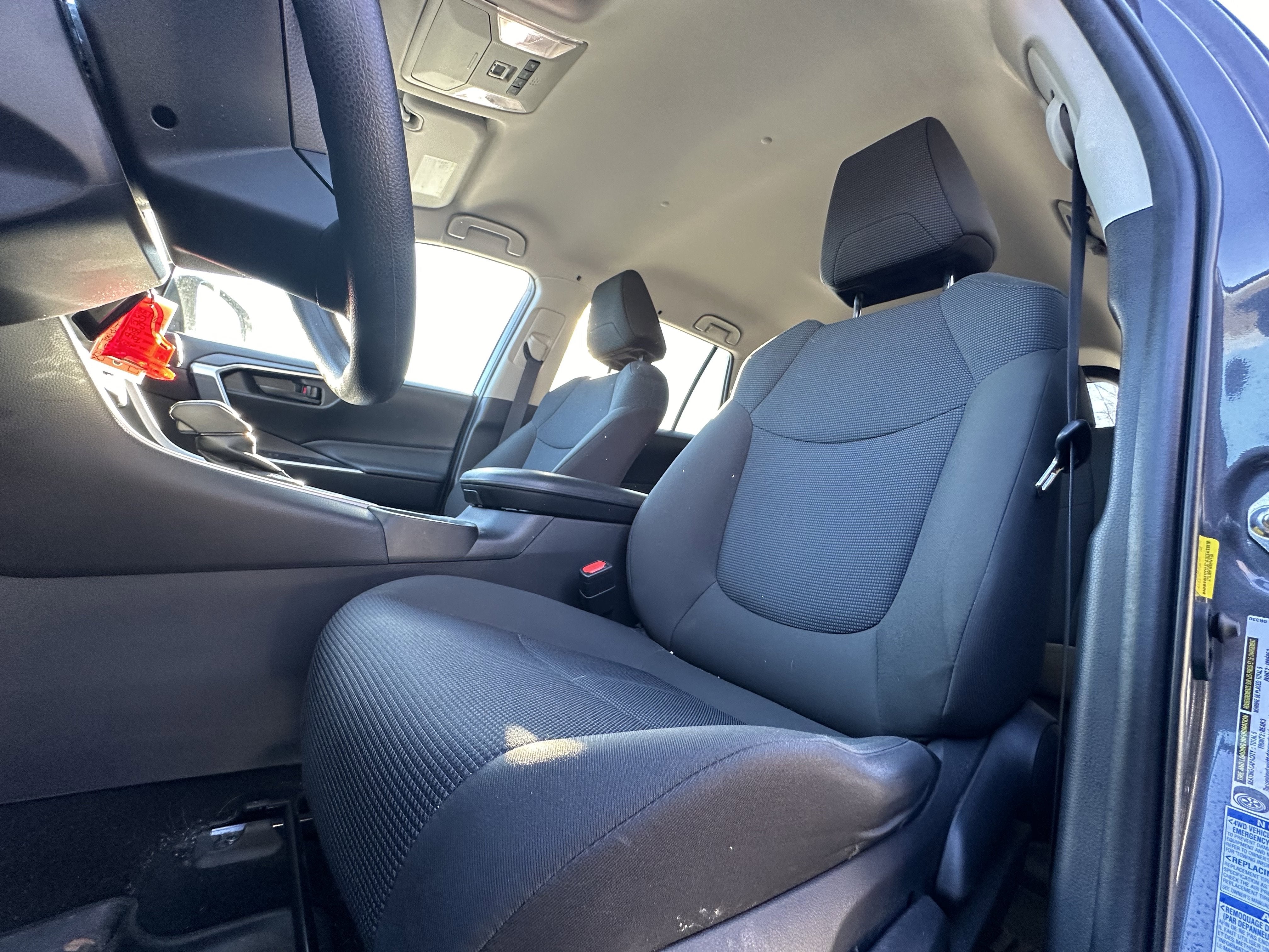 2022 Toyota RAV4 Hybrid LE