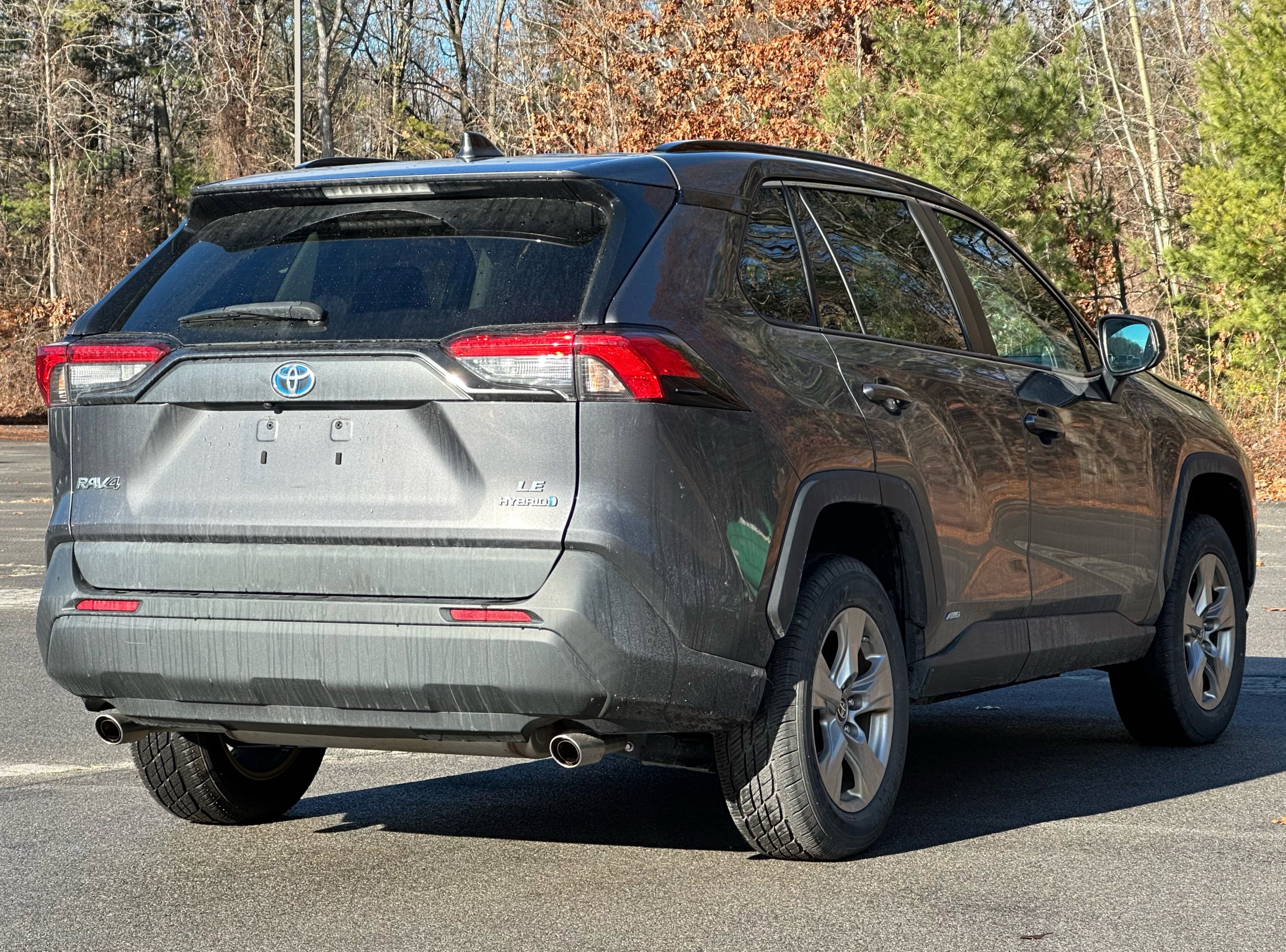 2022 Toyota RAV4 Hybrid LE