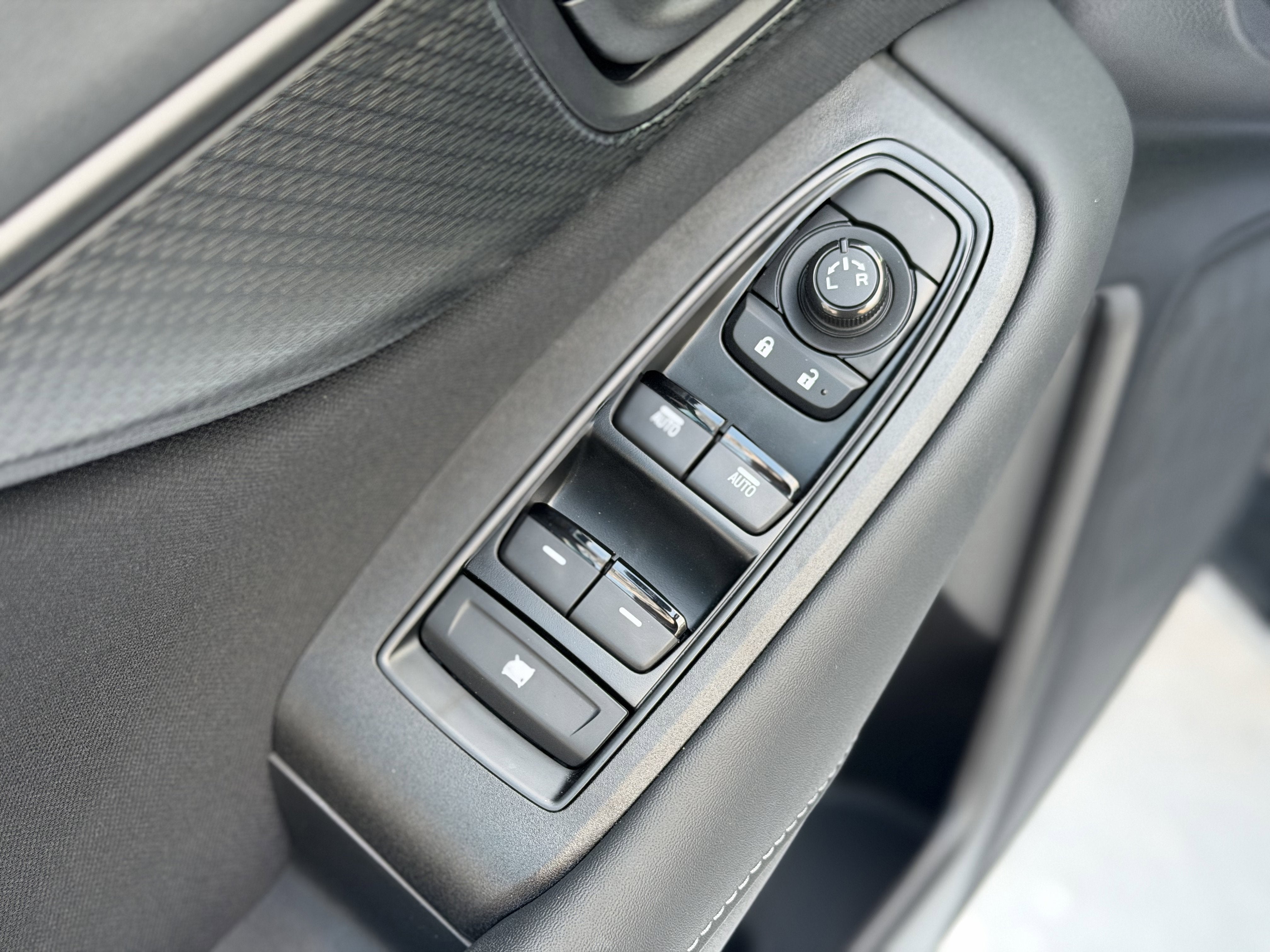 2025 Subaru Outback 2.5i