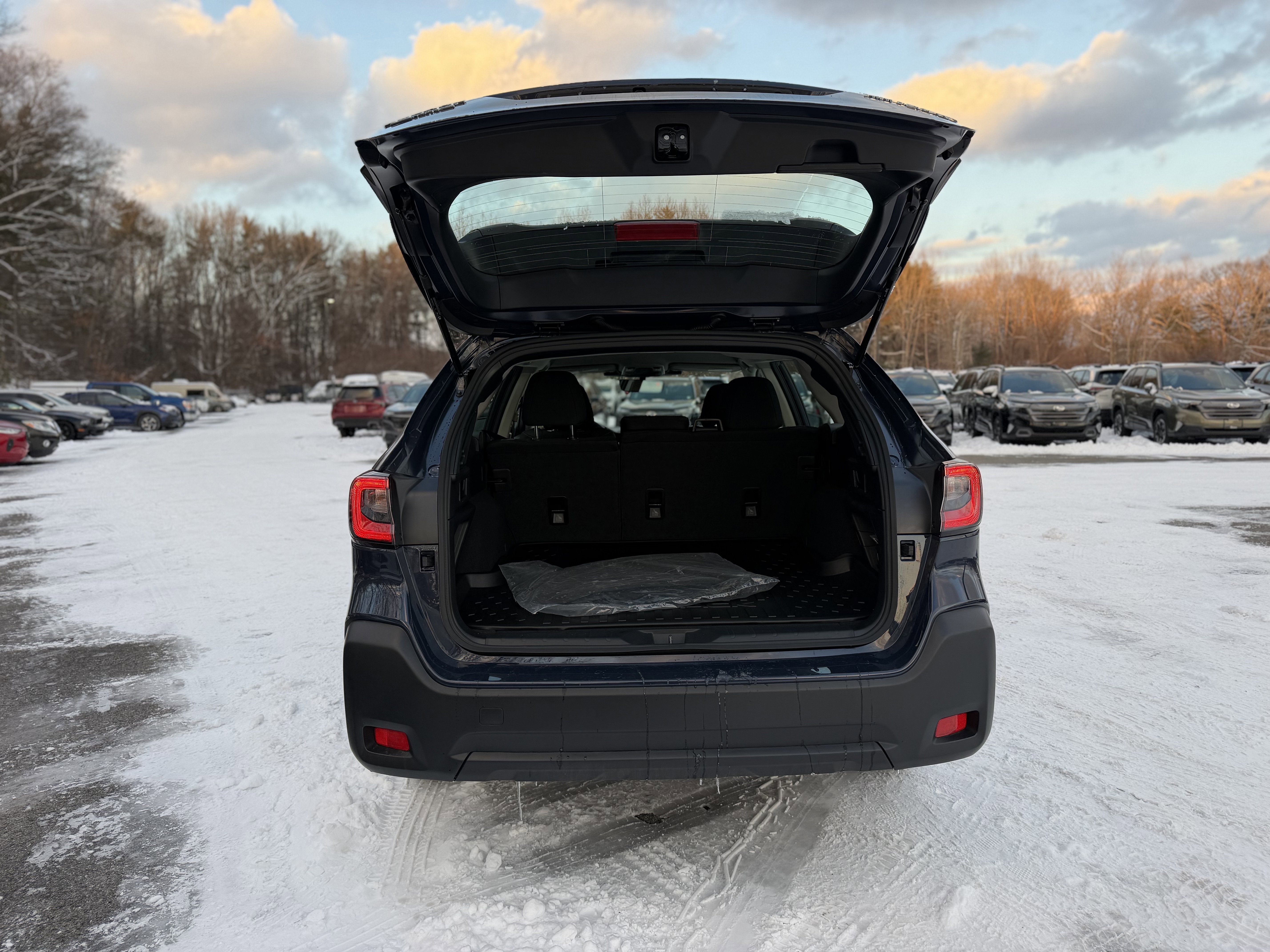 2025 Subaru Outback 2.5i