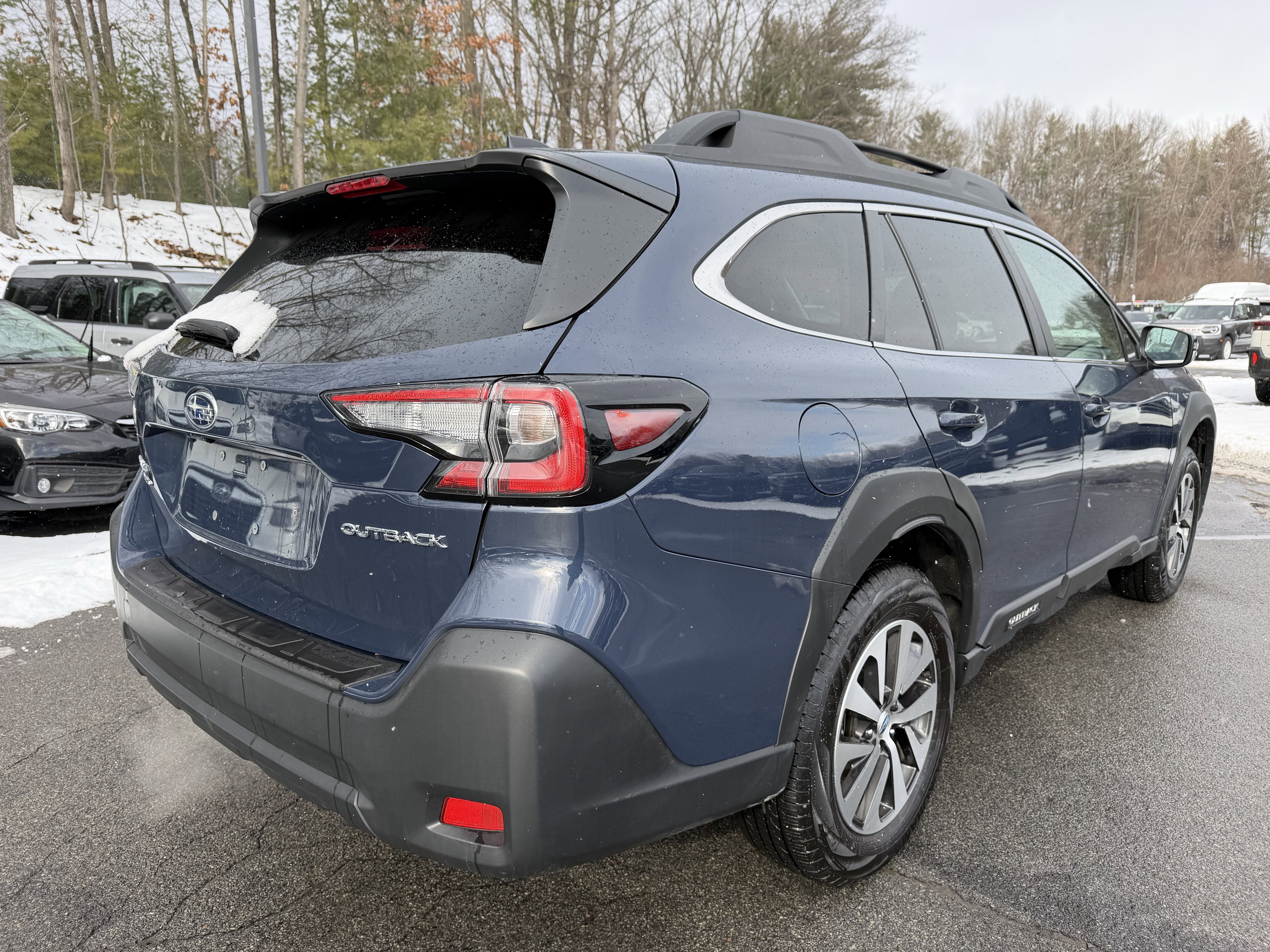 2025 Subaru Outback Premium