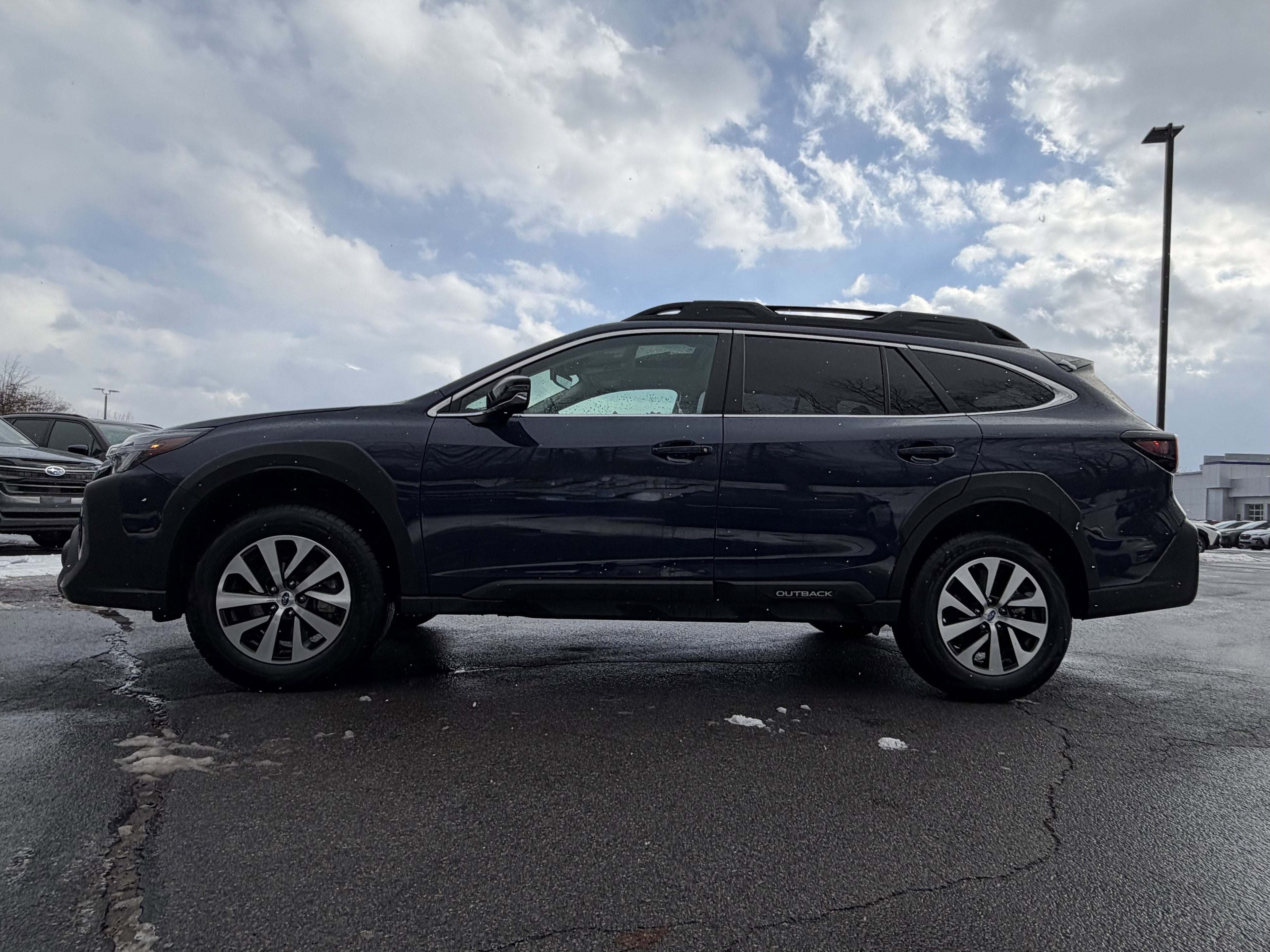 2025 Subaru Outback Premium