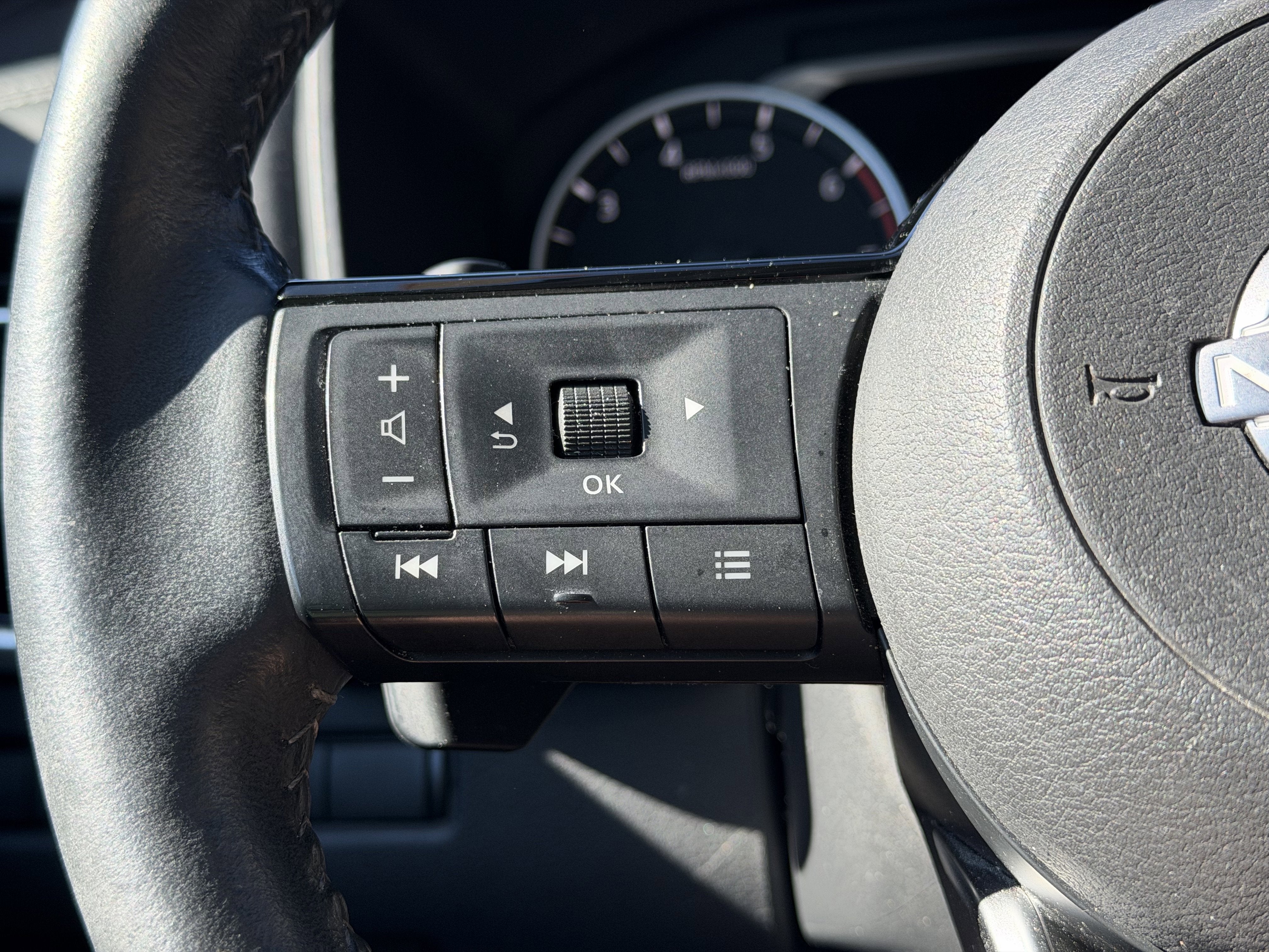 2022 Nissan Rogue SL