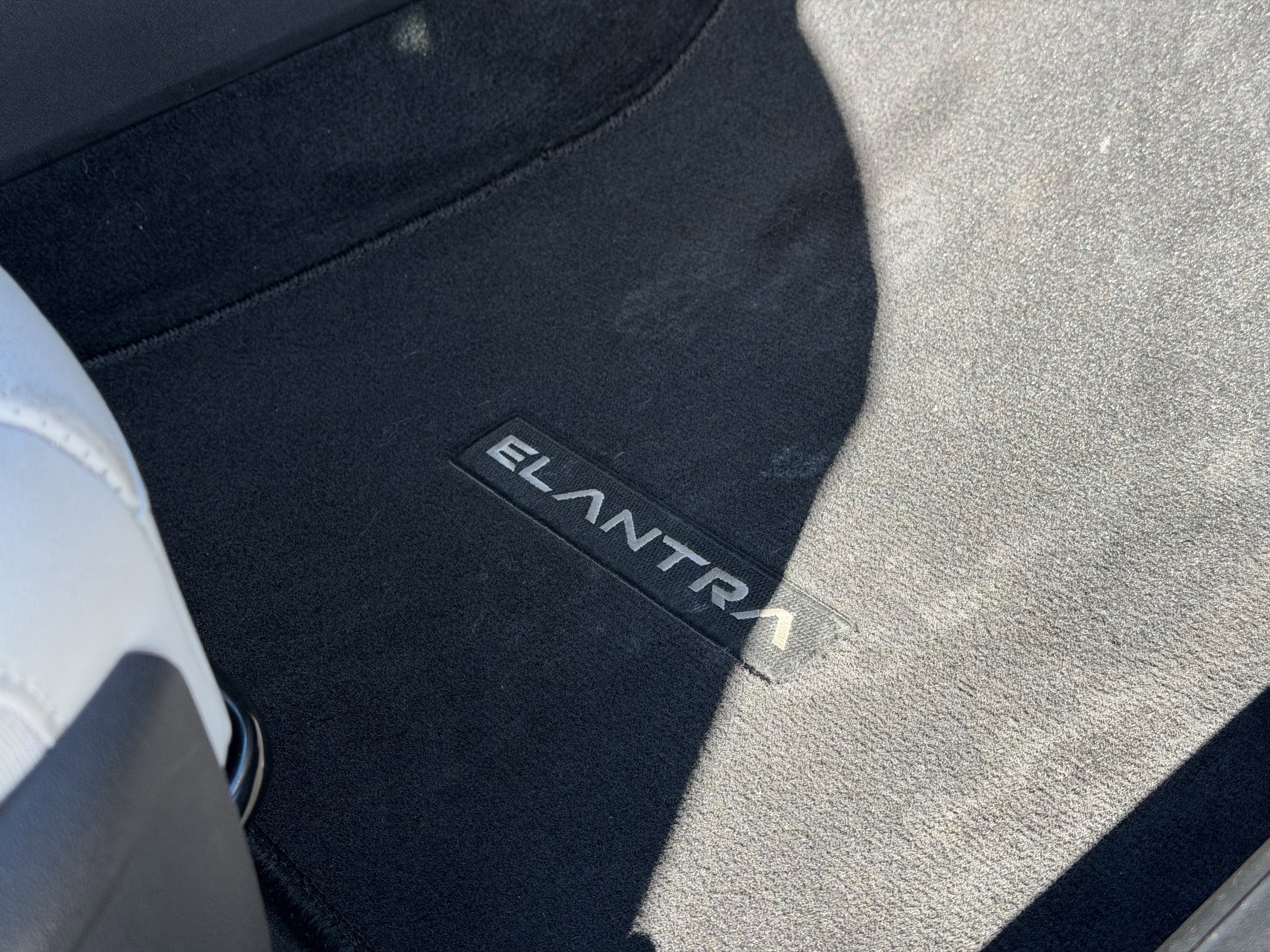 2022 Hyundai Elantra Limited