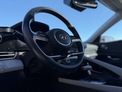 2022 Hyundai Elantra Limited