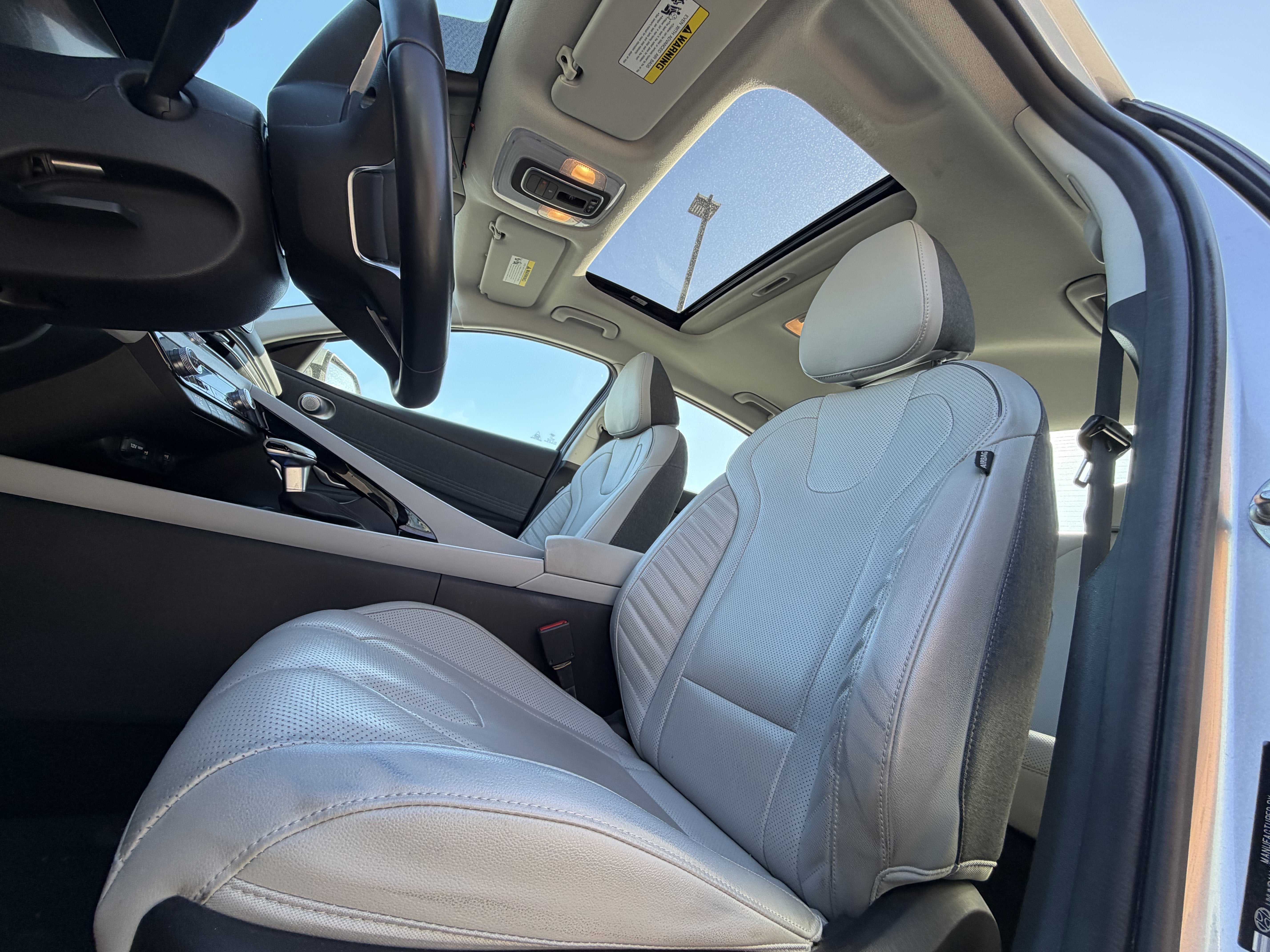 2022 Hyundai Elantra Limited