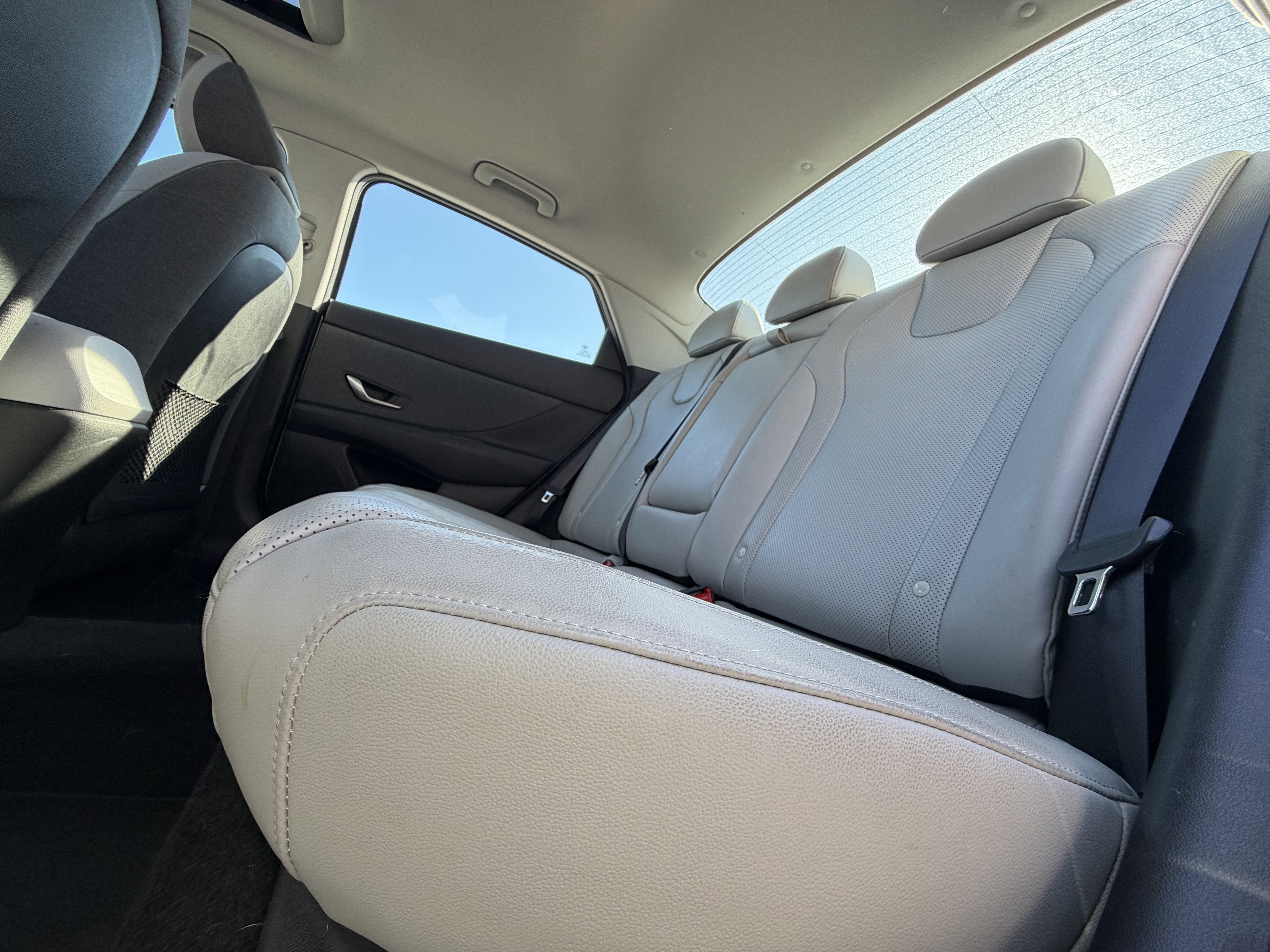 2022 Hyundai Elantra Limited