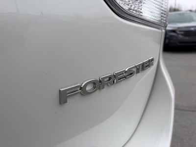 2023 Subaru Forester Base