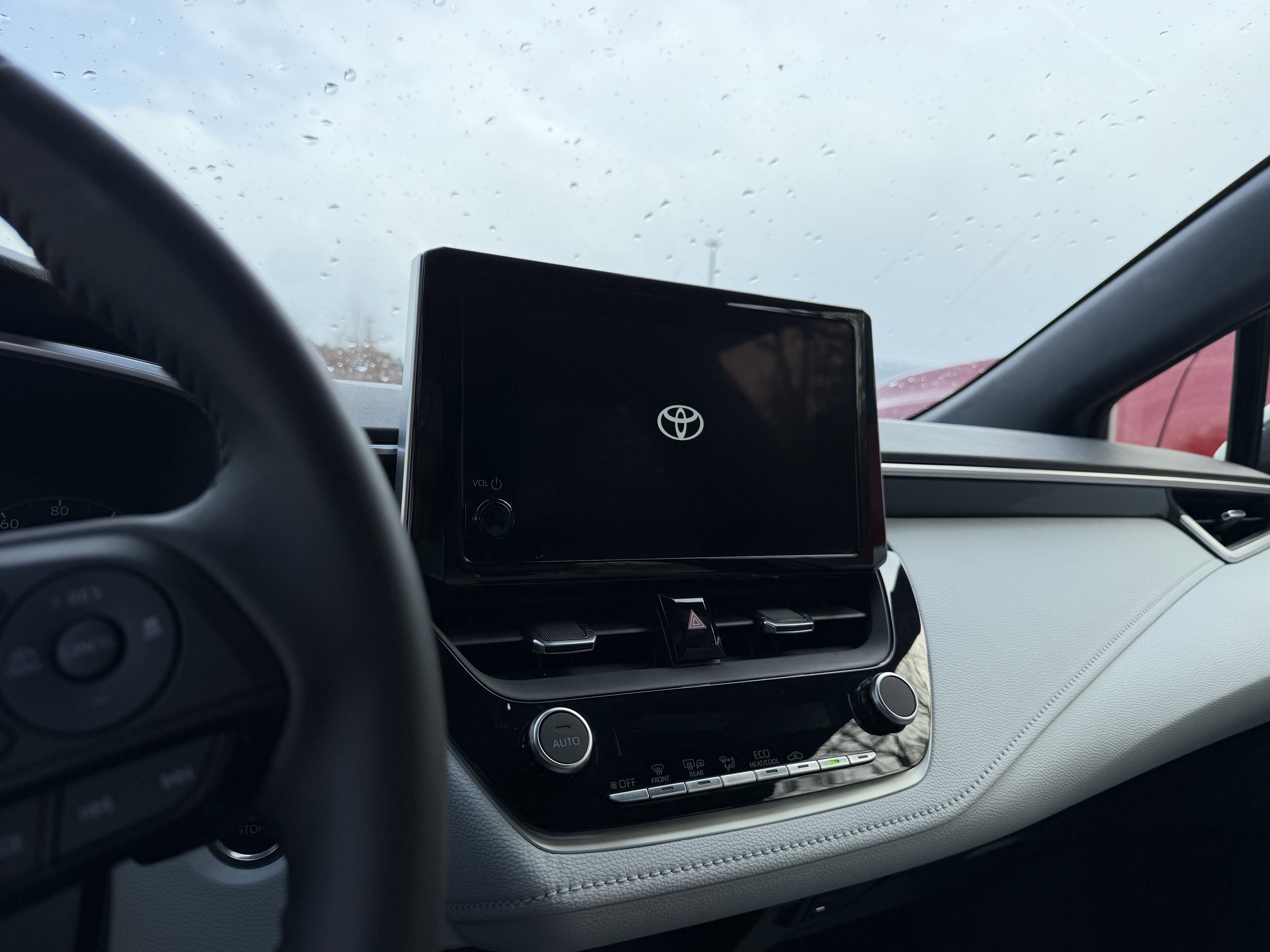 2025 Toyota Corolla Hatchback SE