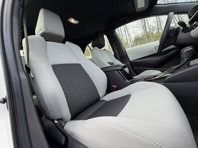 2025 Toyota Corolla Hatchback SE